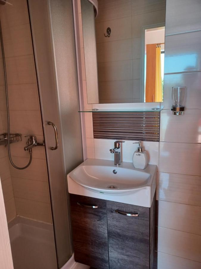 Apartmani Ivic Paka Rab Banjol Extérieur photo