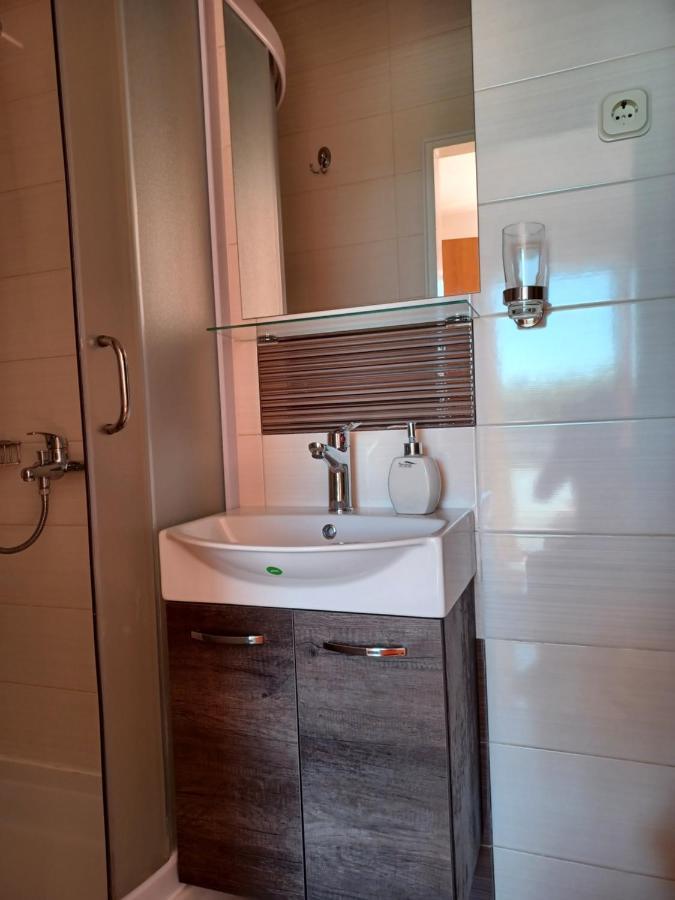 Apartmani Ivic Paka Rab Banjol Extérieur photo